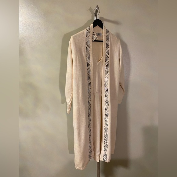 St John 2 piece Cream Dress Set - Picture 9 of 13